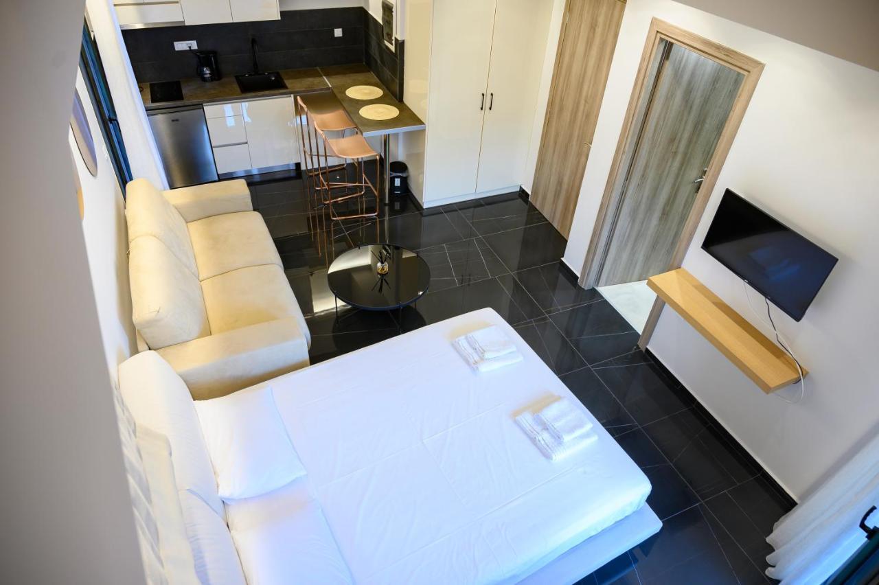 Luxury Suites By Panagiota Preveza Exterior foto